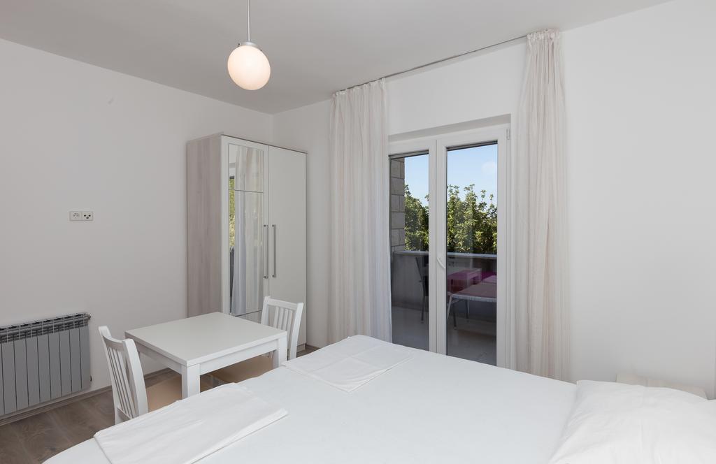Rooms Villa Basica Саплунара Стая снимка